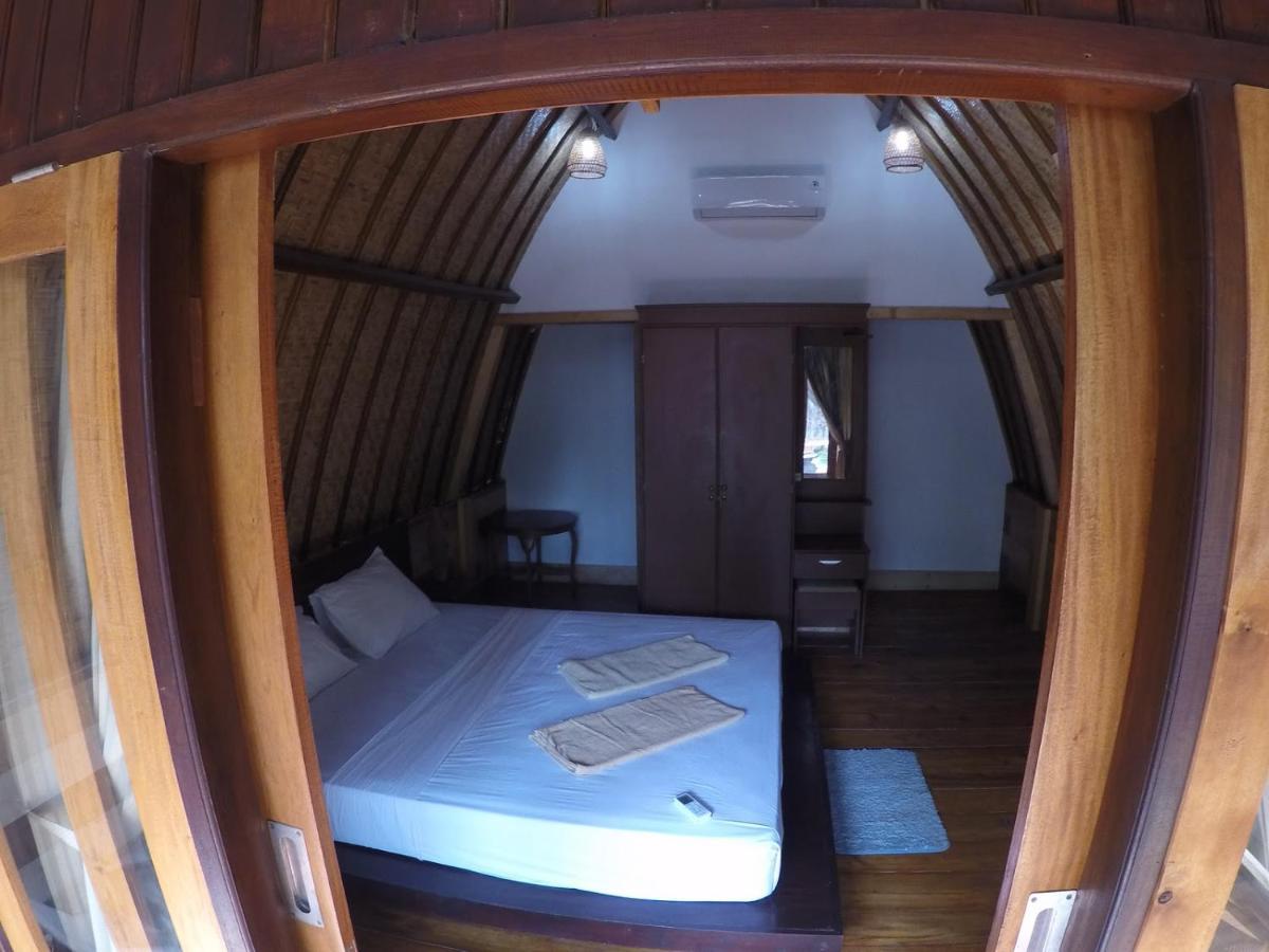 Gili Smile Bungalow Гили Траванган Экстерьер фото