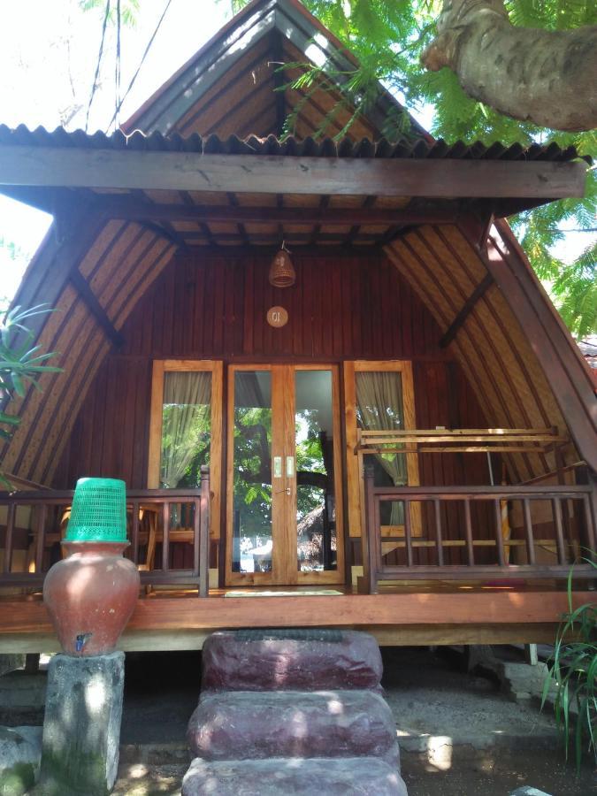 Gili Smile Bungalow Гили Траванган Экстерьер фото