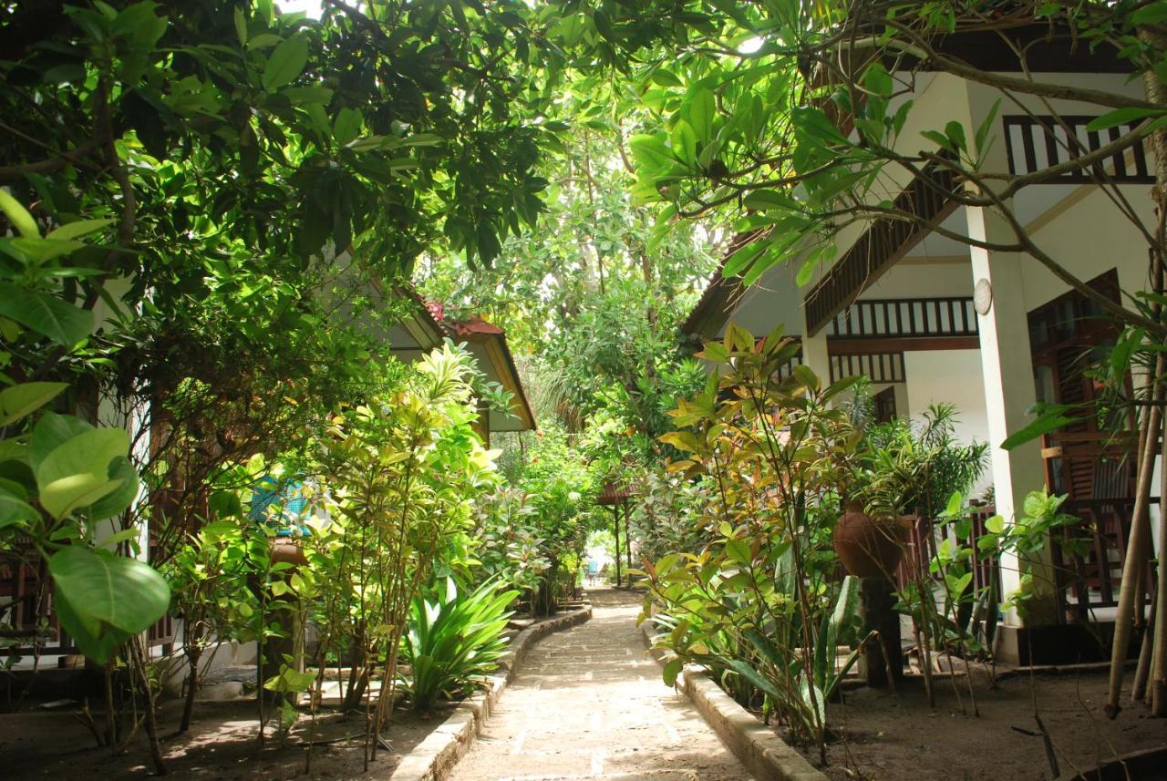 Gili Smile Bungalow Гили Траванган Экстерьер фото